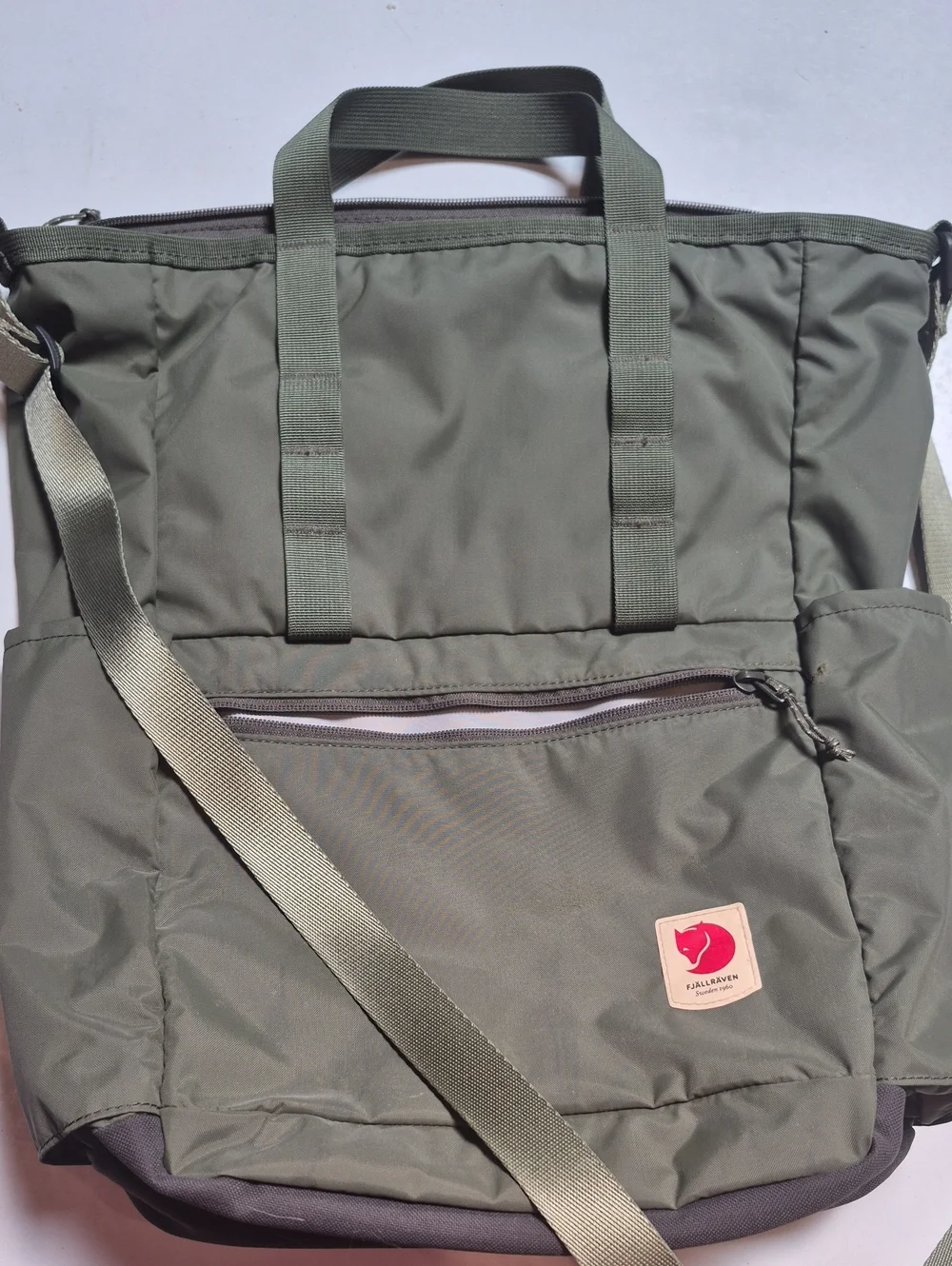 FJÄLLRÄVEN Olive Green Tote Bag with Shoulder and Back Strap